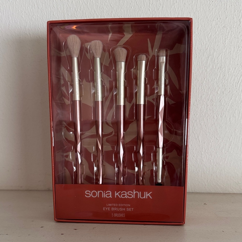 Sonia Kashuk Red Eye Brush Collection